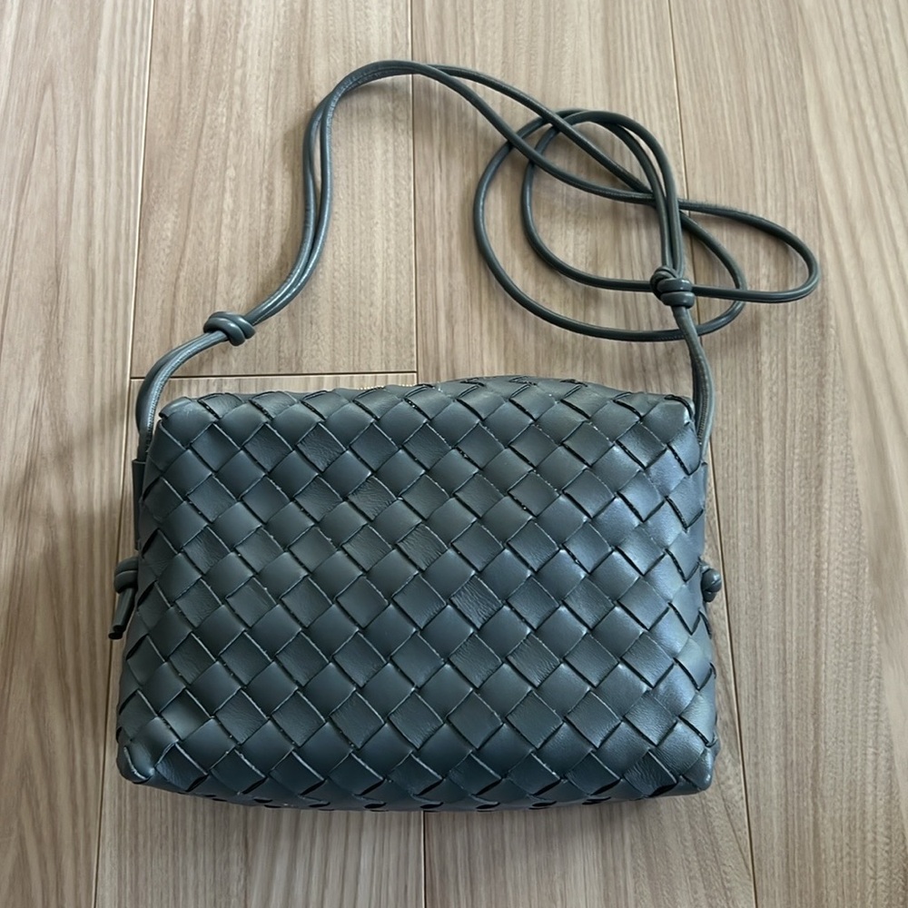 Bottega Veneta loop bag - Picture 1 of 9